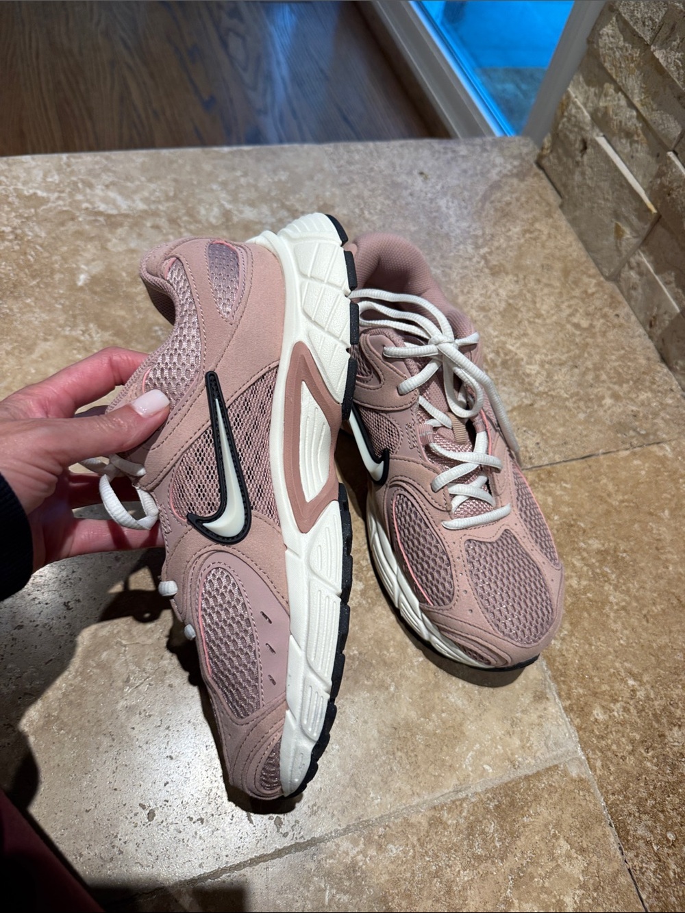 NIKE V5 RNR - Picture 5 of 9